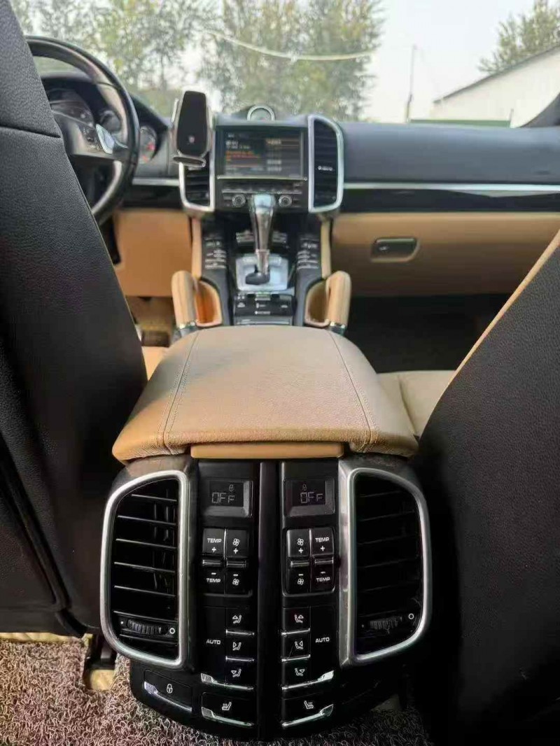 淄博15年保时捷卡宴6