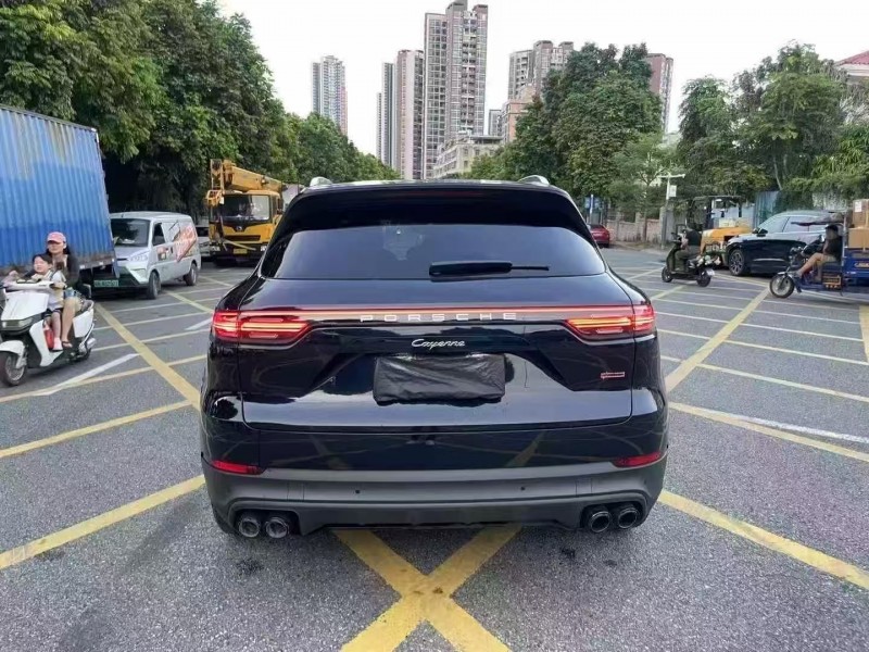 深圳20年保时捷卡宴9