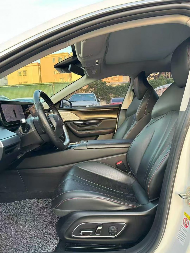 广州22年小鹏汽车p74