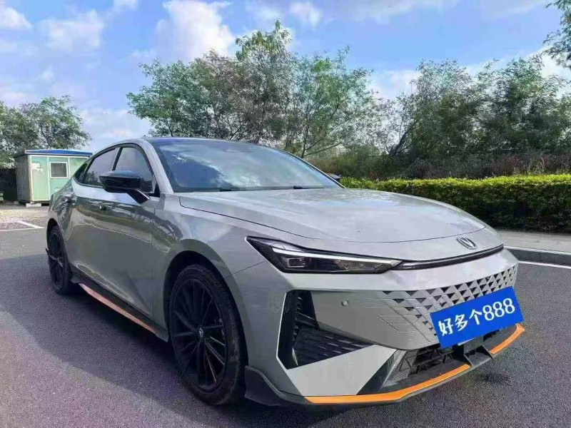 东莞25年长安汽车UNI3