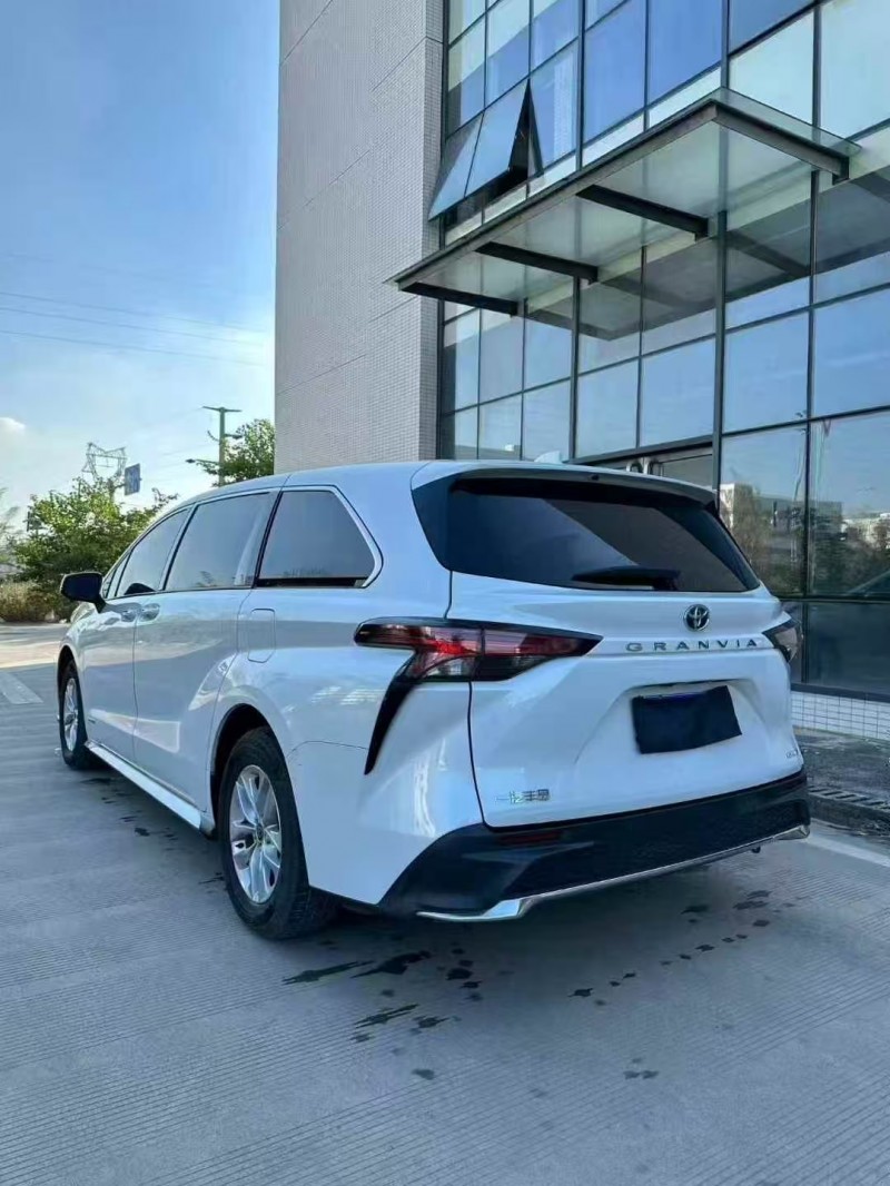 广州24年丰田格瑞维亚9