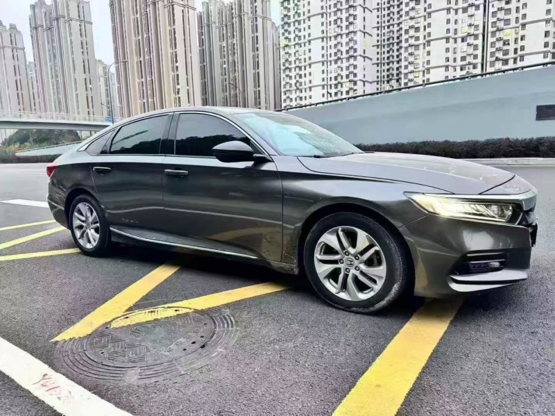 萍乡21年本田雅阁2