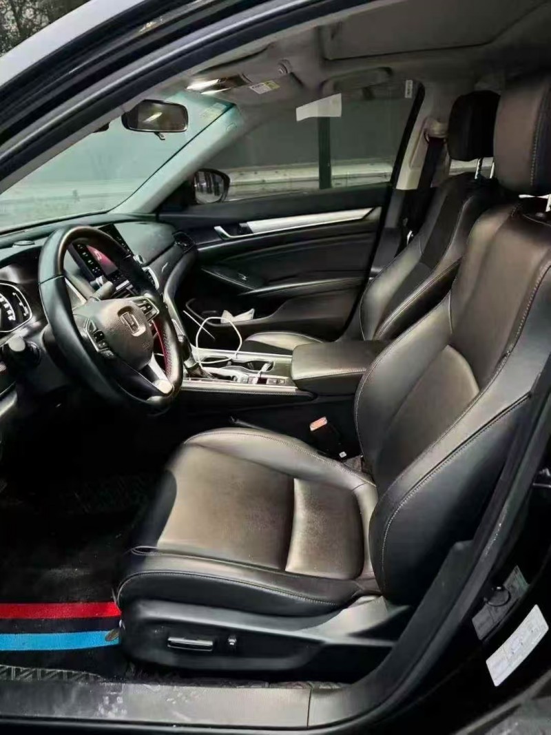 萍乡21年本田雅阁6