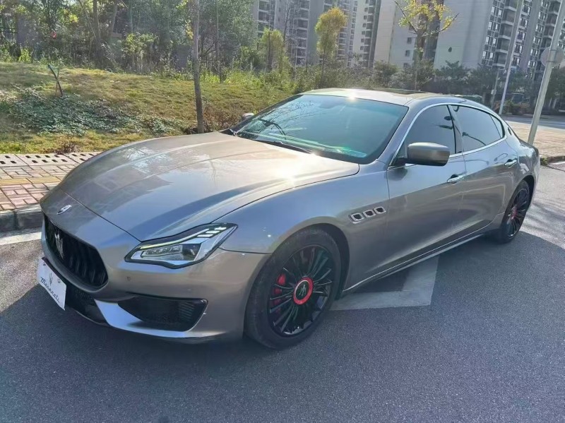 广州17年玛莎拉蒂总裁2