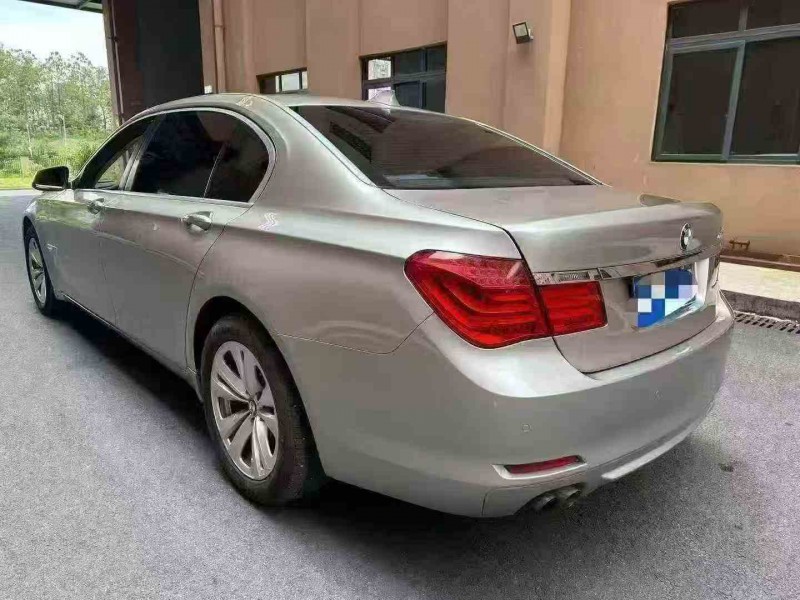 重庆13年宝马7系7