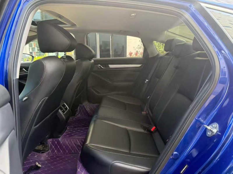 深圳19年本田雅阁4