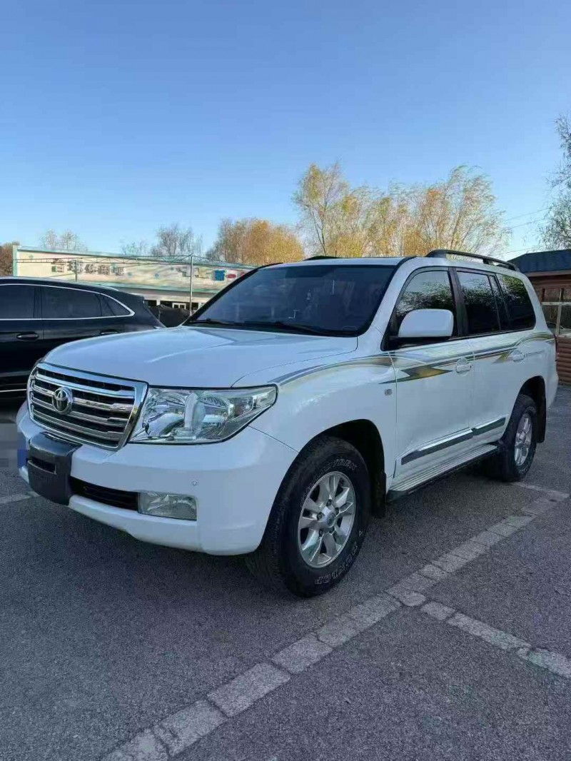 唐山09年丰田兰德酷路泽3