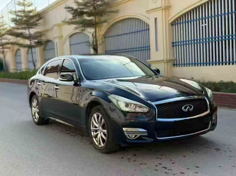 三明18年英菲尼迪Q703