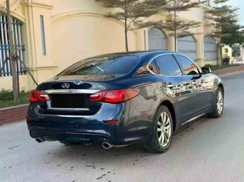 三明18年英菲尼迪Q707