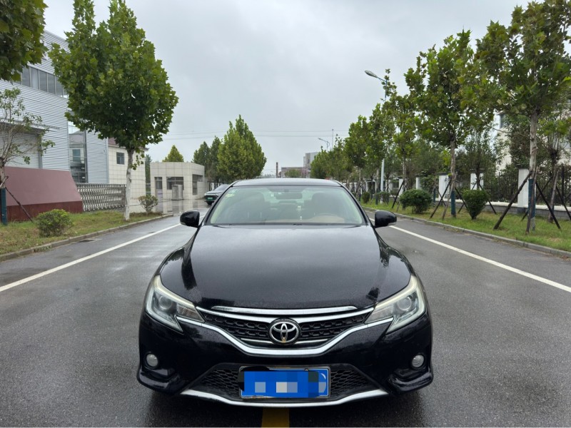 盐城14年丰田锐志1