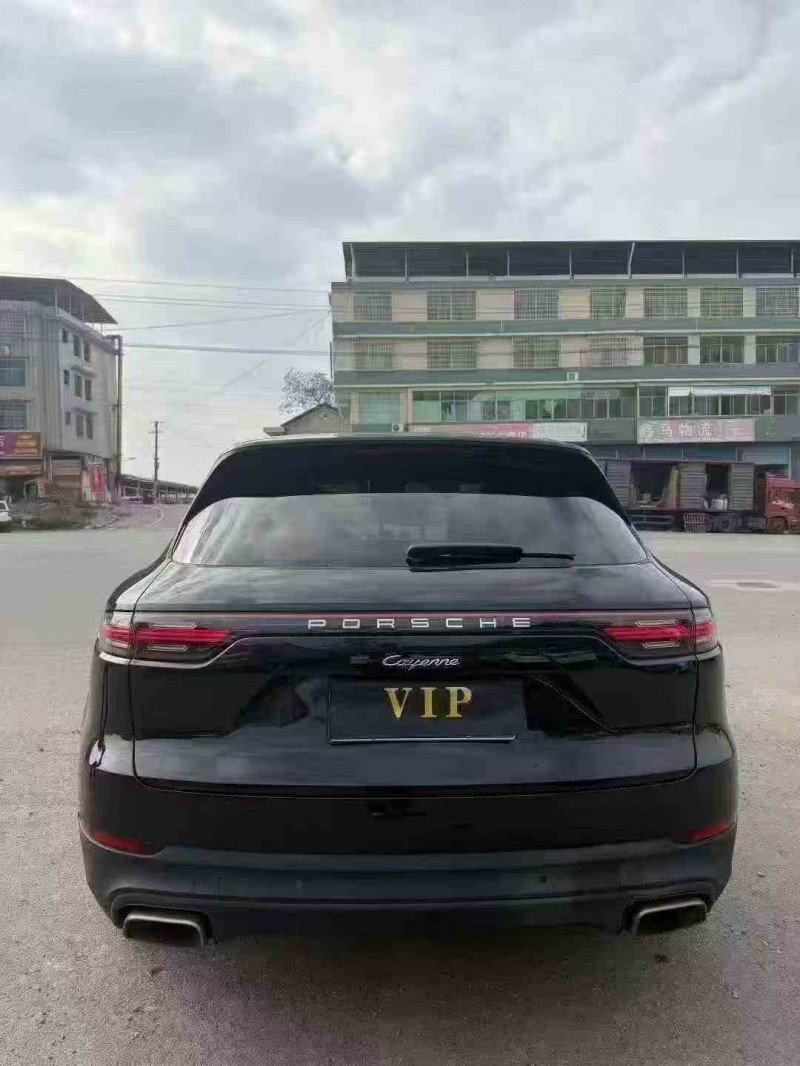 常德22年保时捷卡宴9