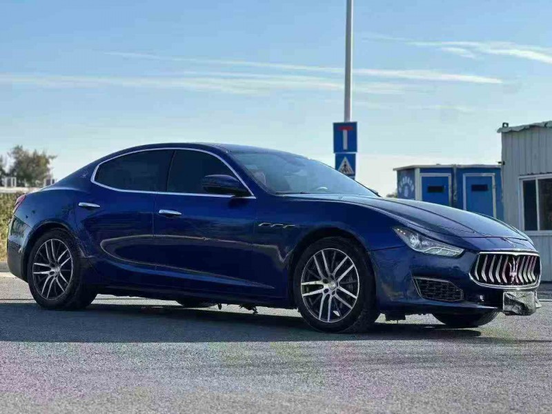 珠海17年玛莎拉蒂Ghibli2