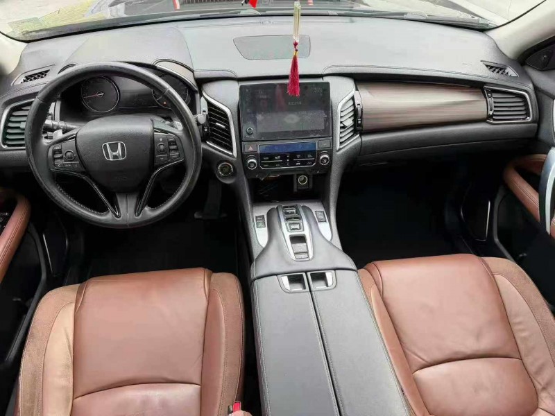 广州17年本田冠道4