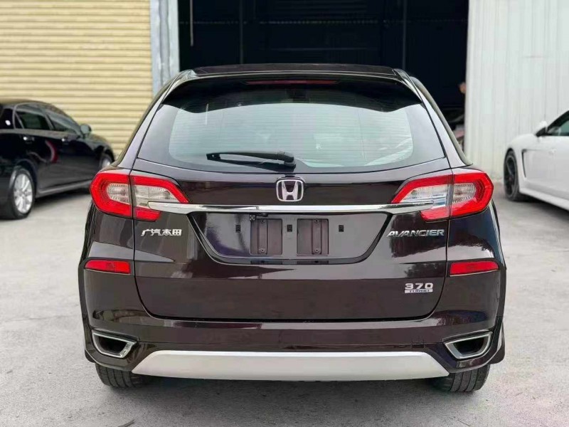 广州17年本田冠道9