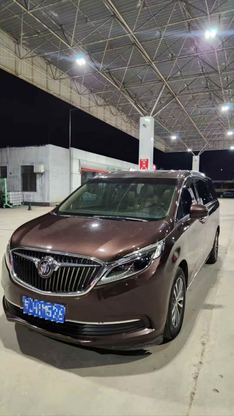 济宁19年别克GL83