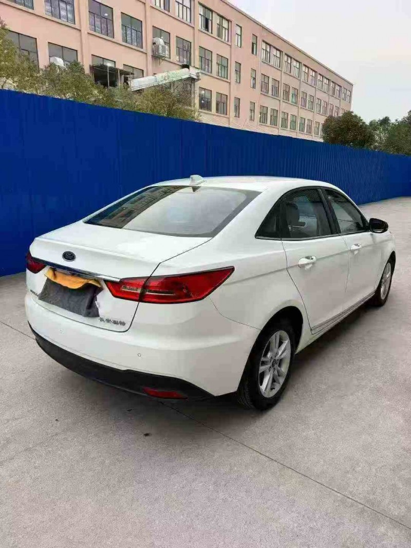 嘉兴20年福特福睿斯7