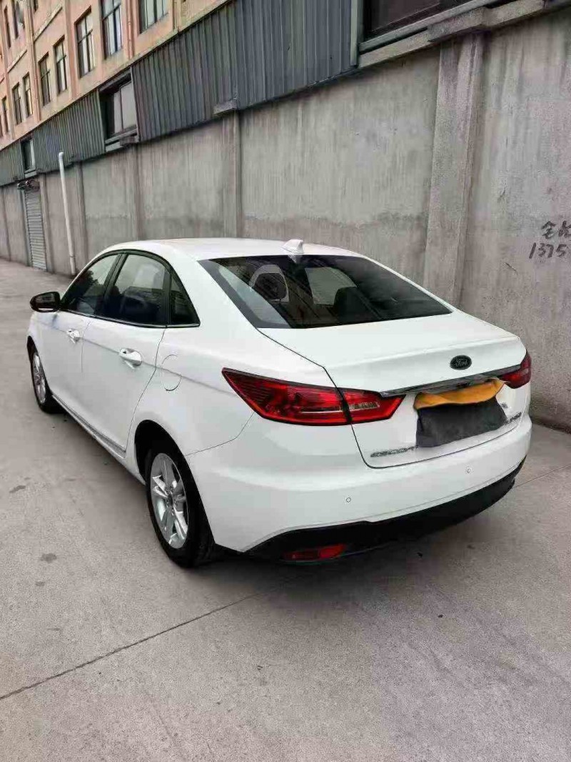 嘉兴20年福特福睿斯8