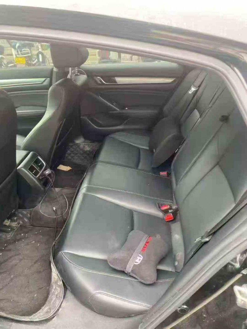 珠海22年本田雅阁5