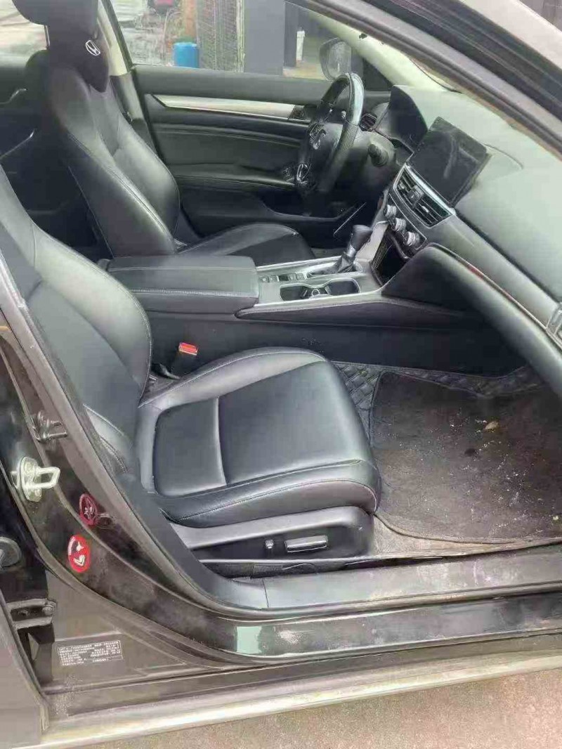 珠海22年本田雅阁6