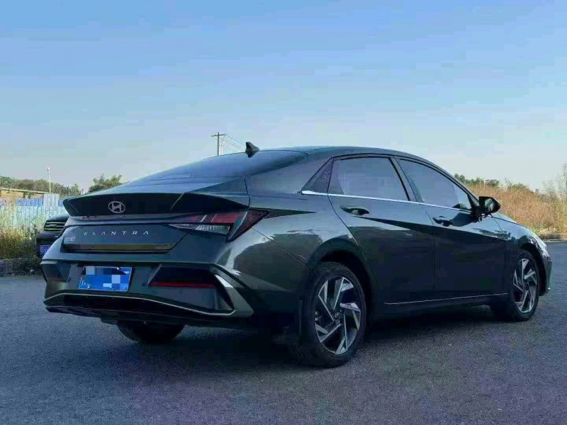 柳州24年现代伊兰特7