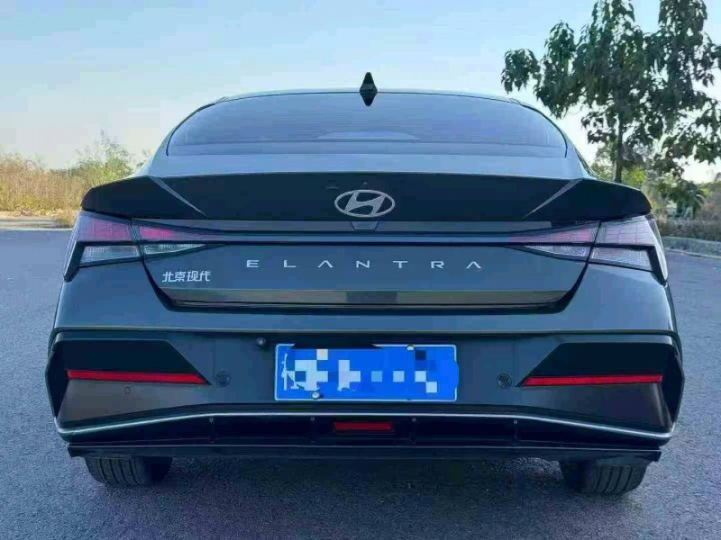 柳州24年现代伊兰特9