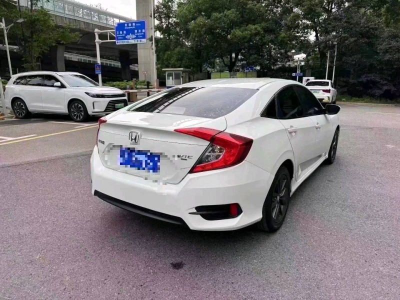 长沙21年本田思域3