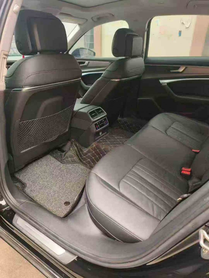 北海21年奥迪A8L6