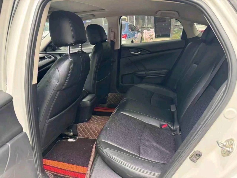 长沙21年本田思域8