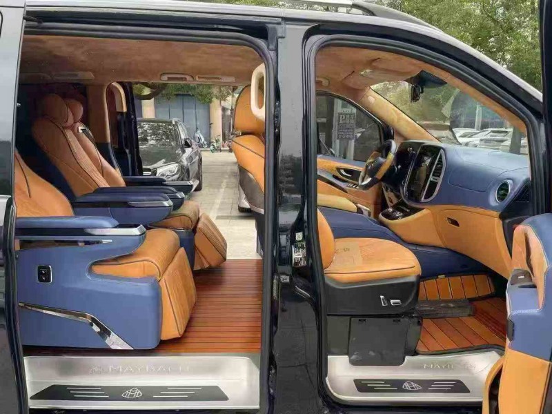 常州18年奔驰威霆6