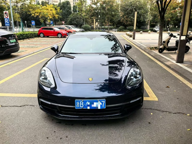 宁波21年保时捷帕拉梅拉1