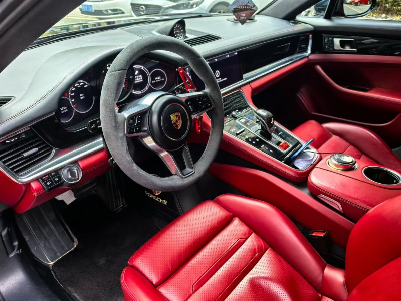 宁波21年保时捷帕拉梅拉6