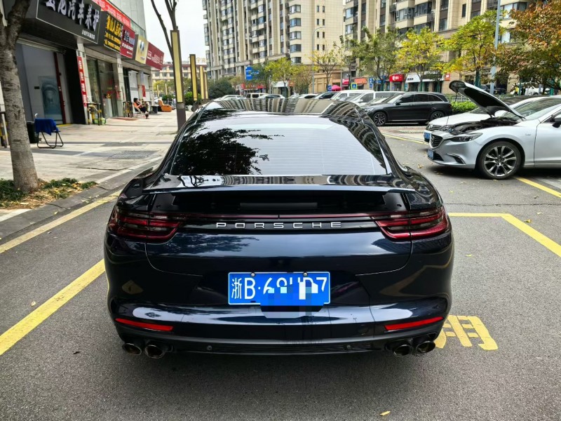 宁波21年保时捷帕拉梅拉9