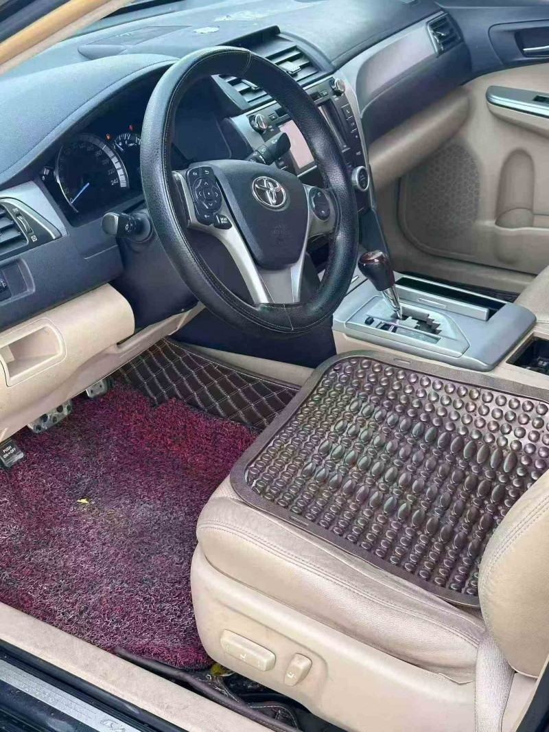 梧州18年丰田凯美瑞6