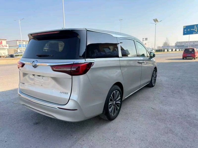 济宁21年别克GL85