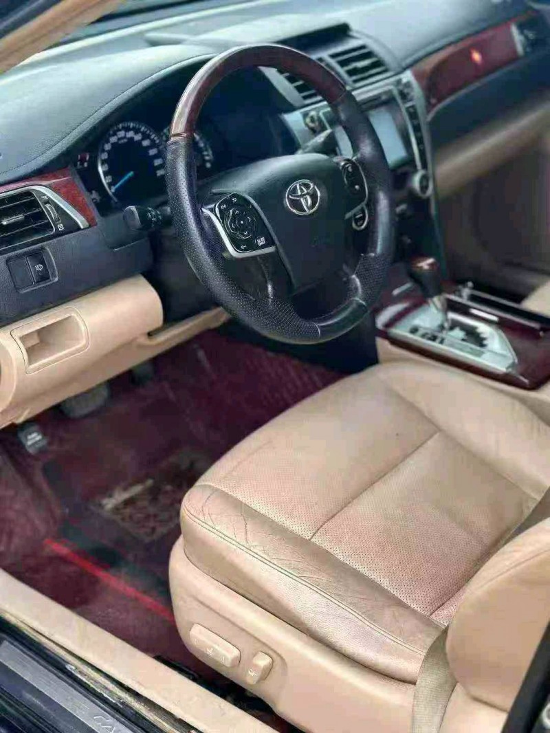 桂林13年丰田凯美瑞4