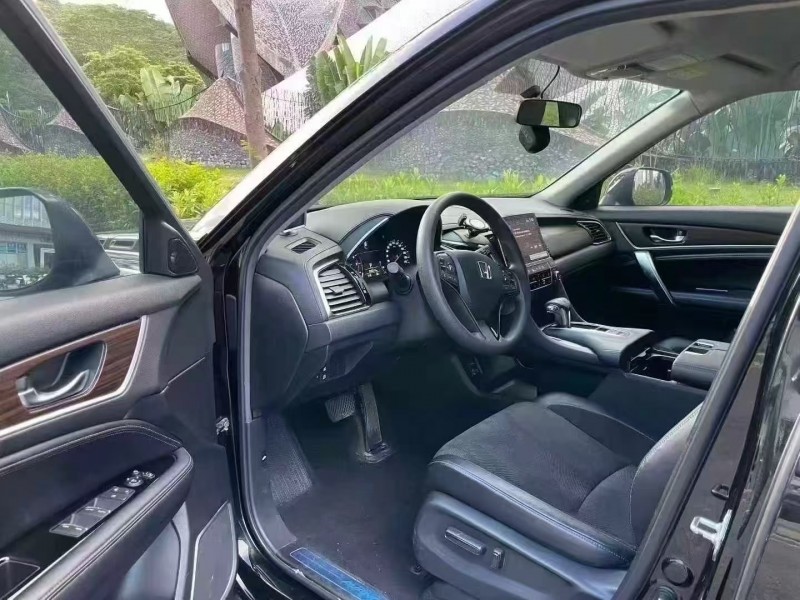 广州19年本田冠道6