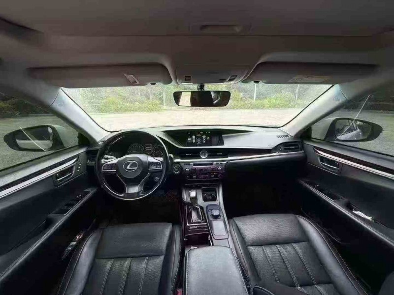 北海18年雷克萨斯ES4