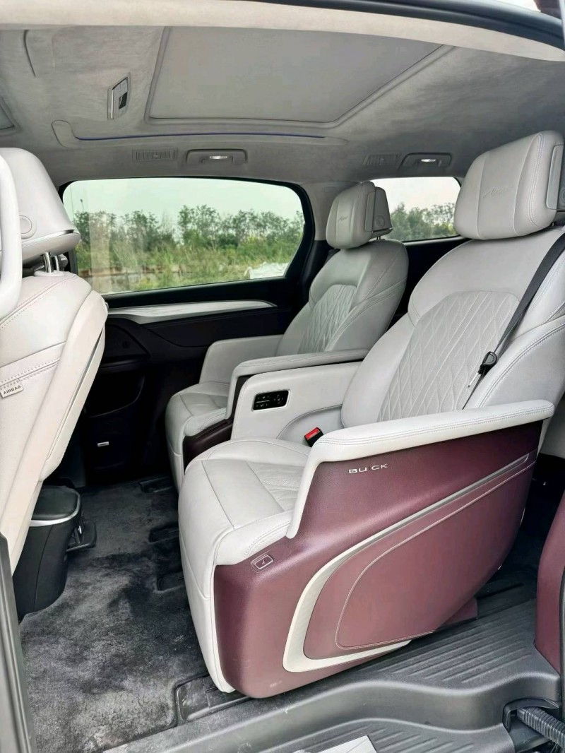 天津21年别克GL82