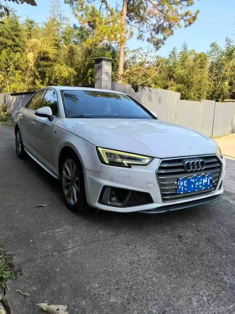 淮南19年奥迪A4L3