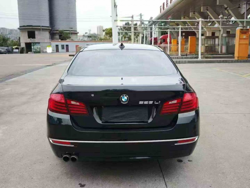 重庆15年宝马5系8