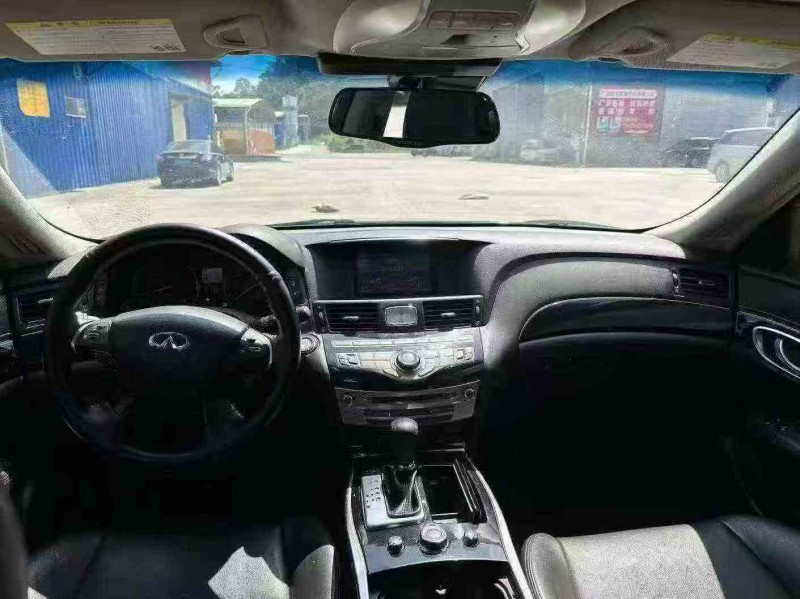 桂林16年英菲尼迪Q704