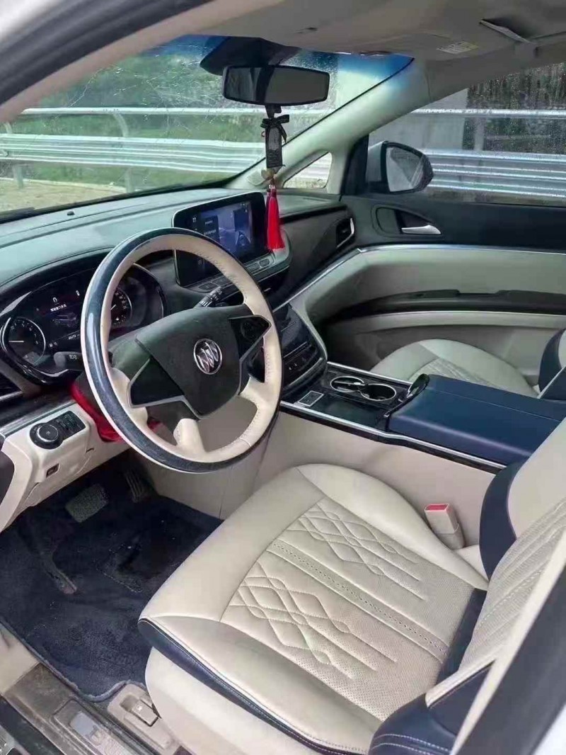 苏州21年别克GL85