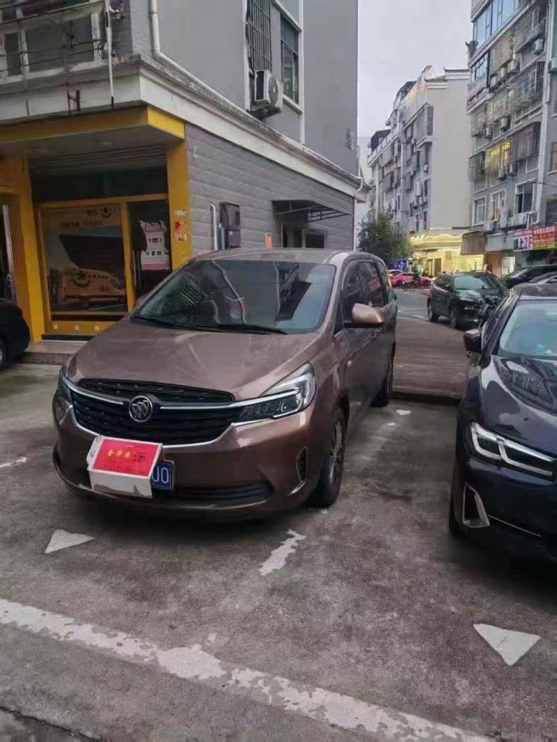 景德镇21年别克GL85