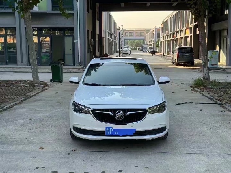 聊城19年别克英朗1