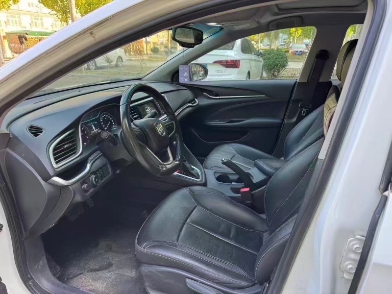 聊城19年别克英朗5