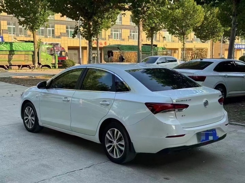 聊城19年别克英朗9