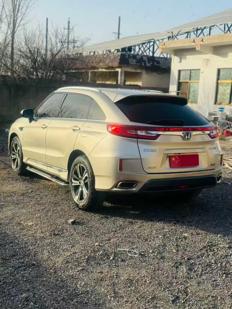 鹤壁18年本田URV4