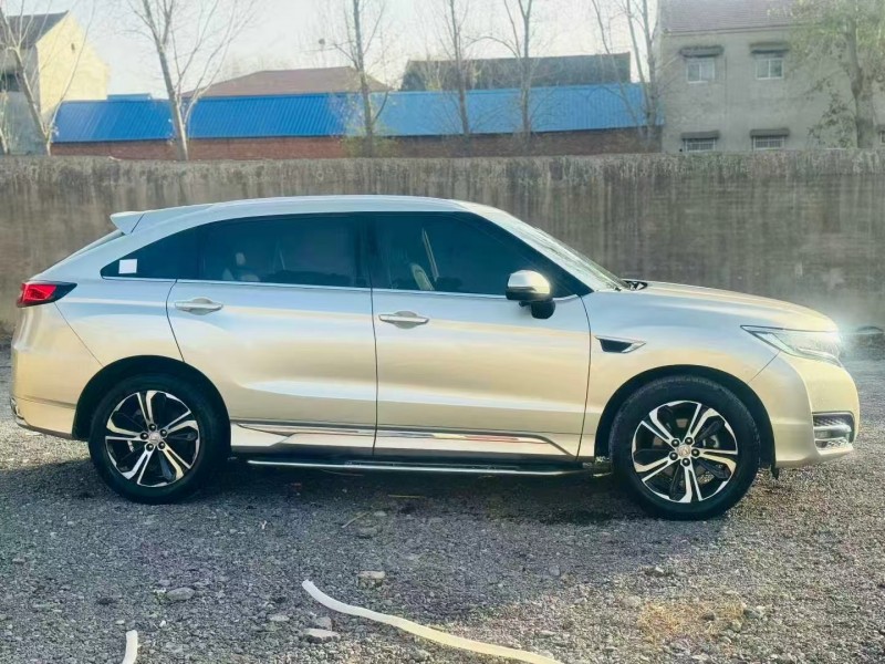 鹤壁18年本田URV6