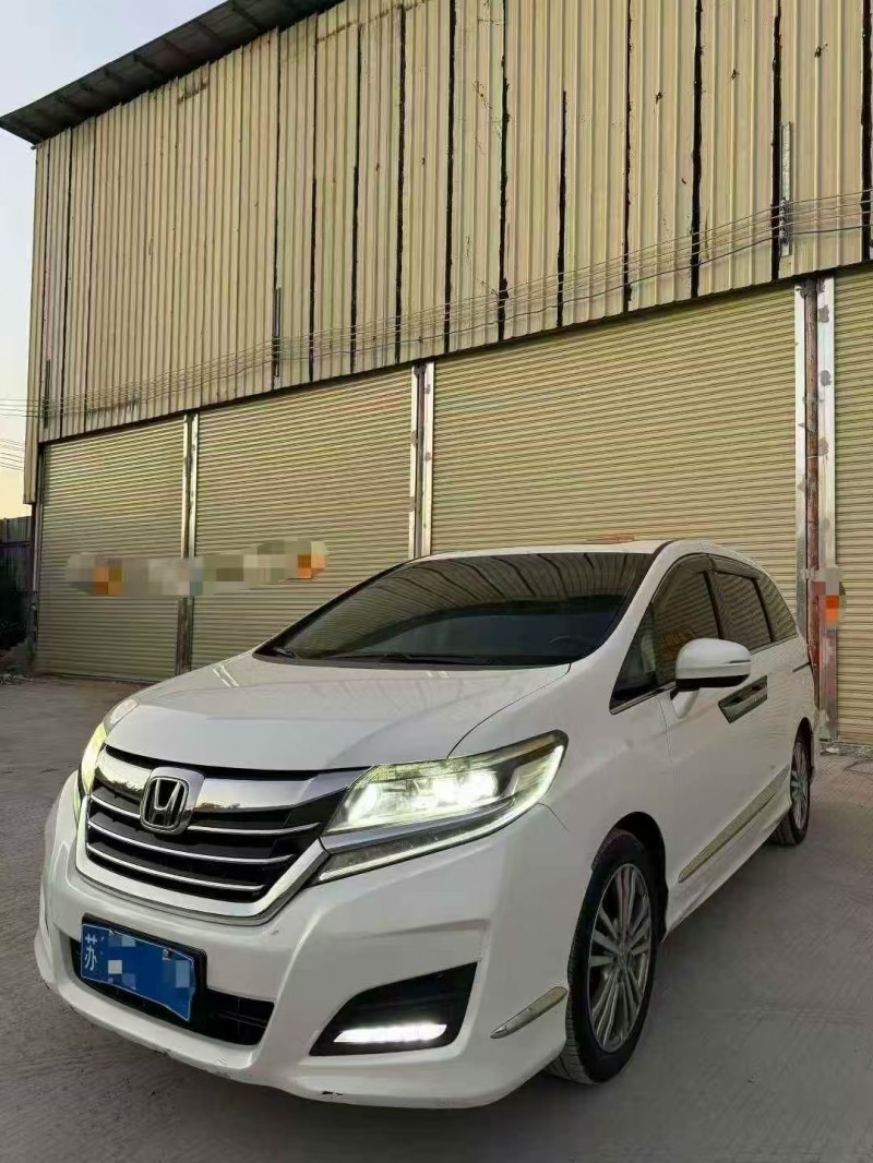 桂林16年本田艾力绅2