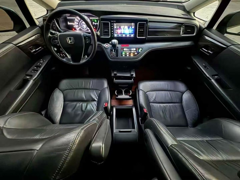 桂林16年本田艾力绅4